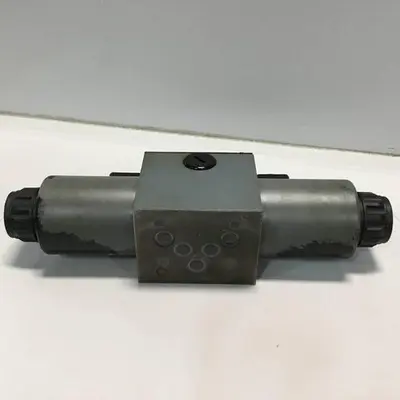 Used MANNESMANN REXROTH 4WE10E6730CG24N9Z4T08 Valves/Fittings Michigan US | Ideal Machinery #1261427