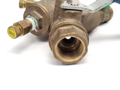 3052DF10 | Grisworld-Controls  Flow Control Valve - Used