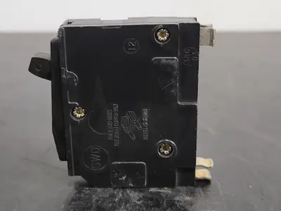 USED SQUARE D QO115