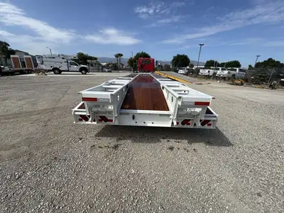 New | in-Stock 2027 _UNKNOWN_ _UNKNOWN_ Low Bed Trailers California US | Commerce Truck Equipment Sales #1548758