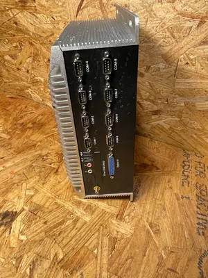 Advantech ARK-3500 ARK-3500F-00A1E 3rd Gen Fanless Box PC 2 Expansion Slots @1E