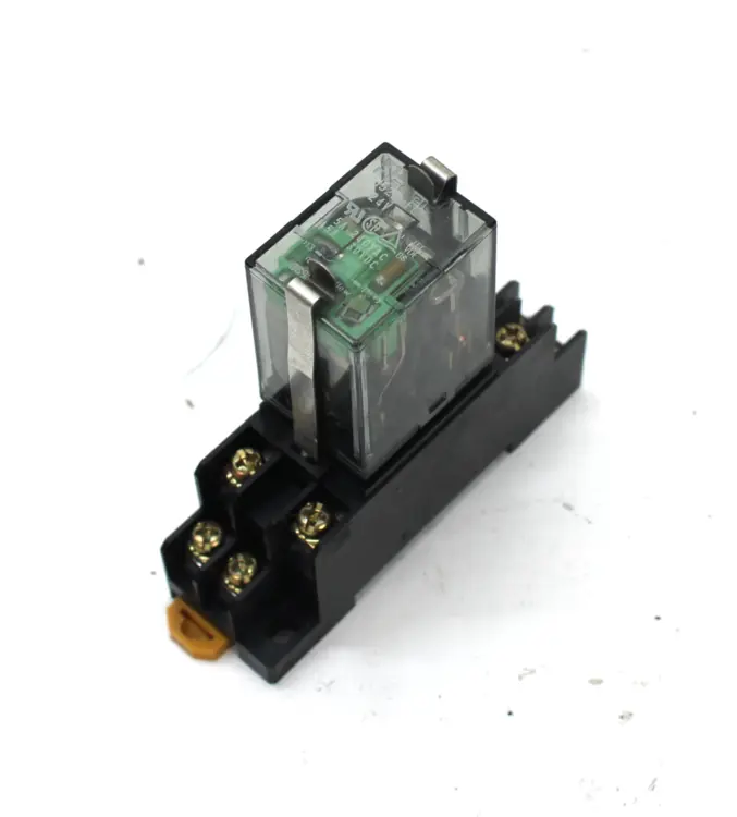Used FUJI ELECTRIC HH52P-FL Relays & Switches Kentucky US | Industrial Parts R Us Inc. #356862