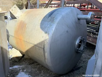 Buy Used 940 Gallon MSM Storage Tank –  Vertical Vessel with Center Drain