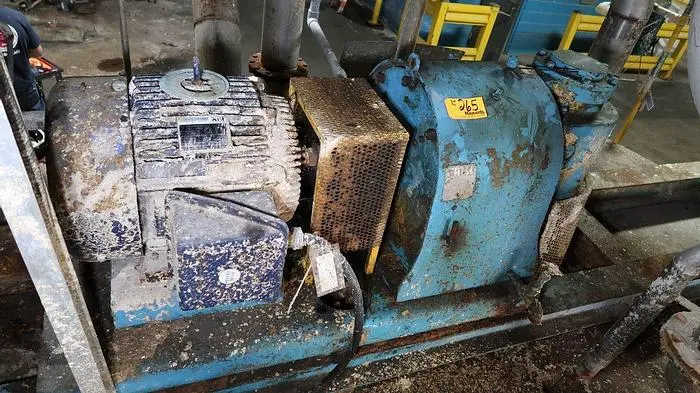Used VERTICAL BROKE CHEST AGITATOR Stainless Steel Tanks Pennsylvania US | Global Equipment International, LLC #185663