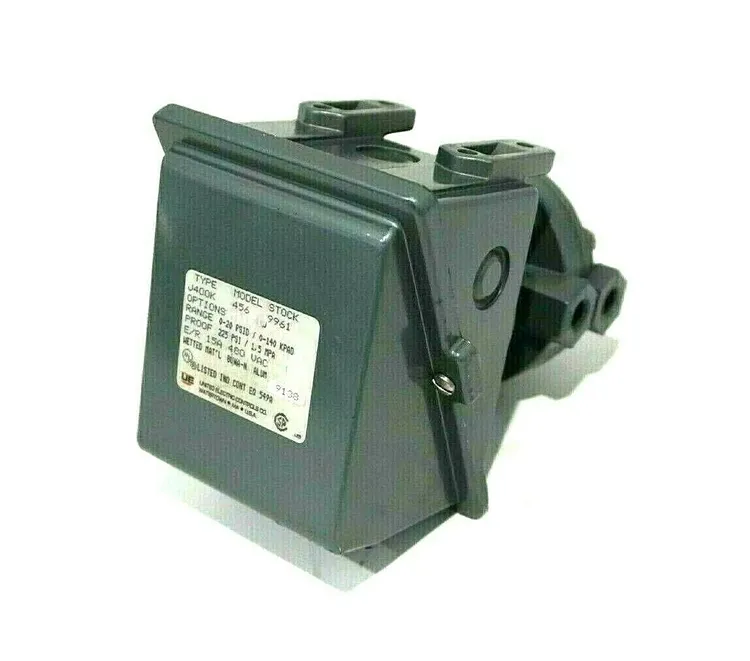 Used UNITED ELECTRIC _UNKNOWN_ Pressure Switches | SB Industrial Supply #814830