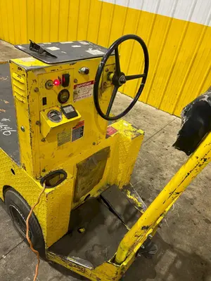 USED CUSHMAN 898361