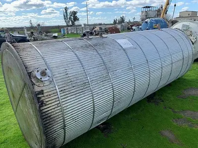 Tank, 2,000 Gallon, 316L Stainless Steel, UL 142, 5' X 14', Agitated #S743622