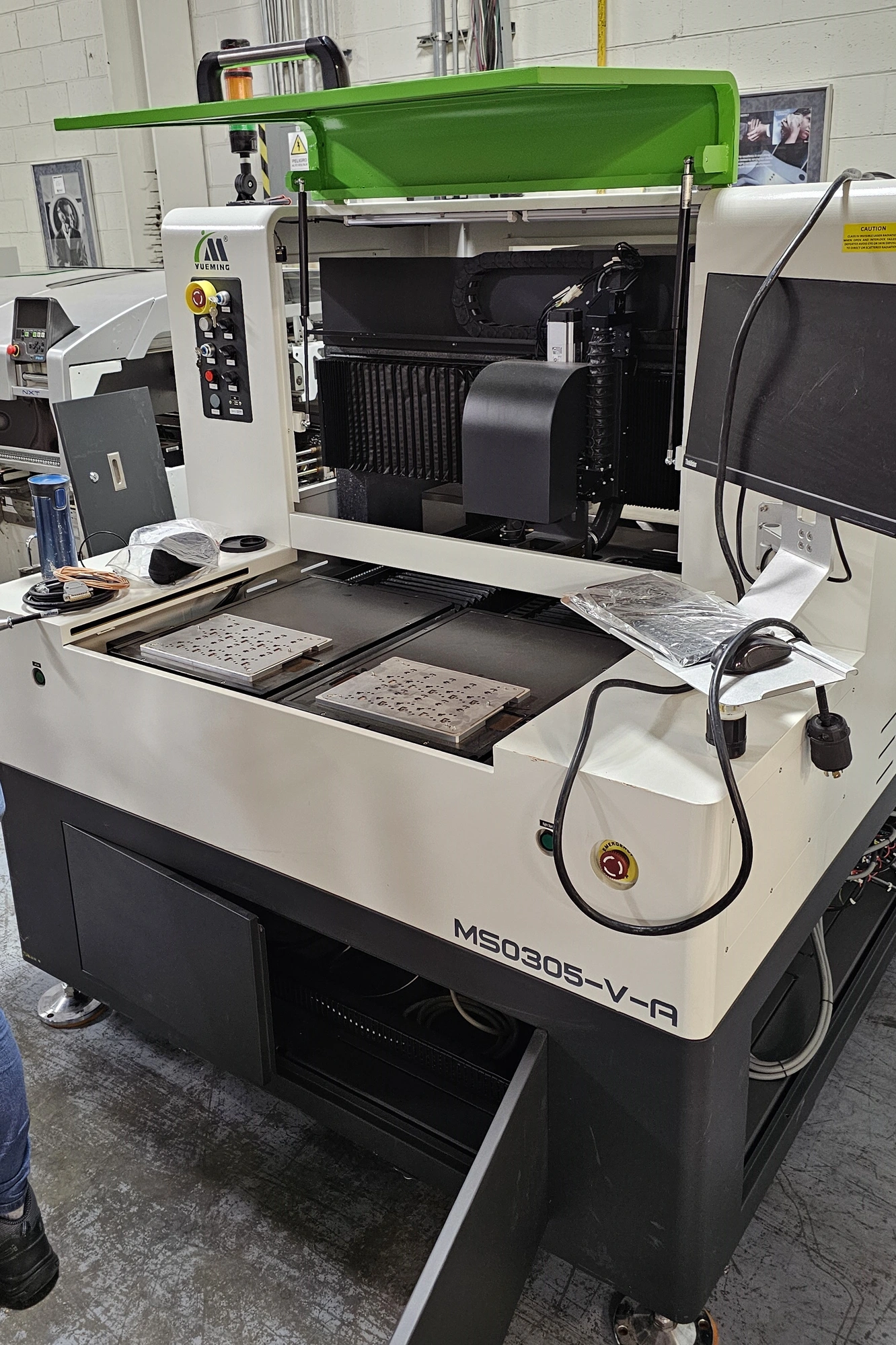 USED 2022 HAN-S YUEMING MS0305-V-A LASER DEPANELING MACHINE