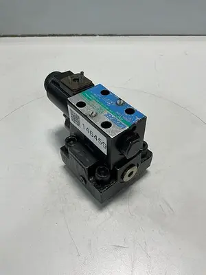 USED VICKERS DG4V-3S-2AL-M-U-HL7-60-EN490