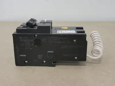 Used SCHNEIDER ELECTRIC CHOM215CAFI Switchgears British Columbia CA | Lenmark #239843
