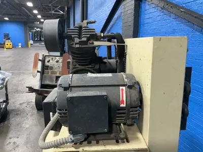 Used 2012 INGERSOLL RAND 2475N7.5 Lubricated Reciprocating Air Compressors Ohio US | HGR 24 #1441274