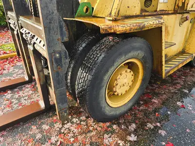 USED CATERPILLAR V200B STR
