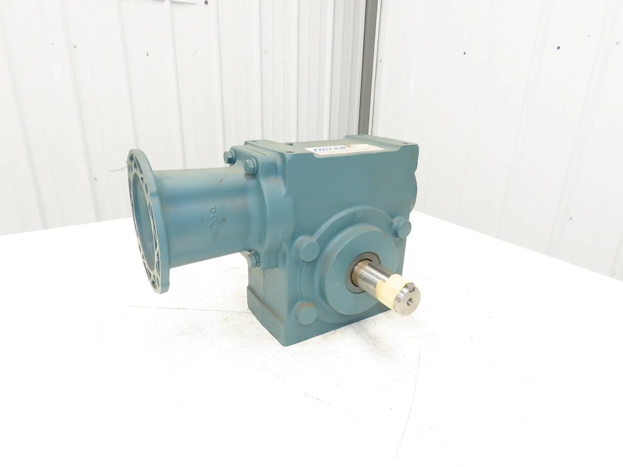 Dodge 35A20R14 Tigear 2 Gearbox 20:1 Reducer 87rpm 5.8Hp RH 143/145TC 3620 Lb-In