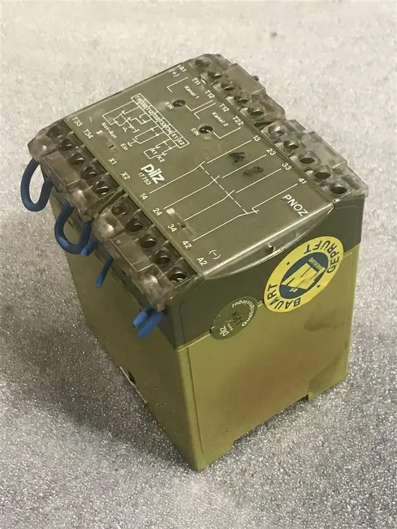Used PILZ SFETY RELLAIS 474695 PNOZ 3S Misc Electrical & Power Parts BE | Apt International N.V #363984