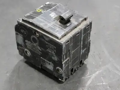 USED SQUARE D QO315