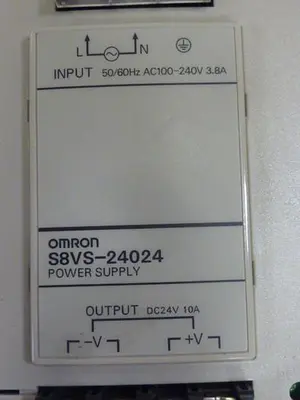 USED OMRON S8VS-24024