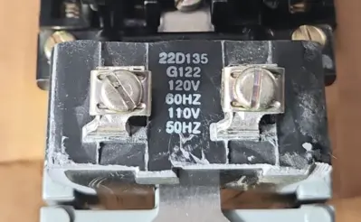 General Eletric CR2810A14G122 Machice Tool Relay 600V 10A max. Loc4E32