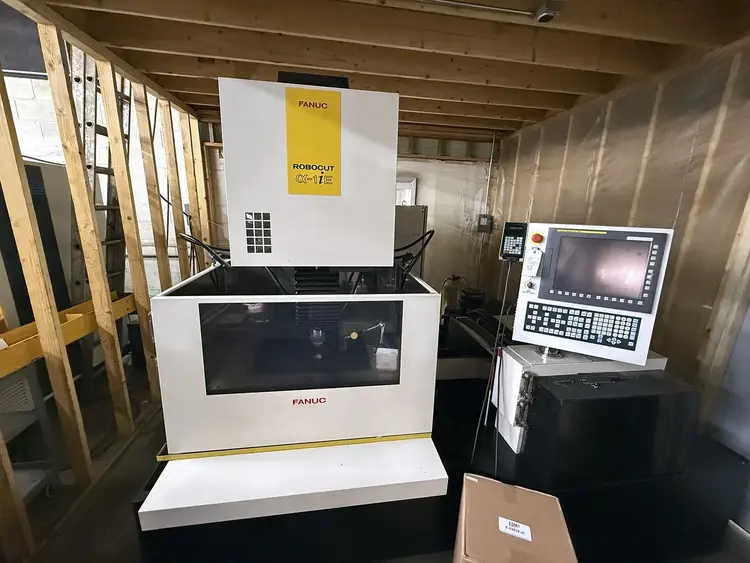 Used 2012 FANUC ROBOCUT A-1IE Wire EDM Illinois US | Machinery Marketing International #1550549