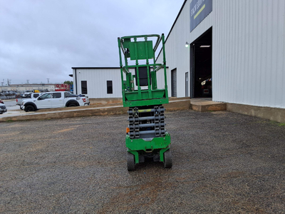 USED 2016 Genie GS-3232