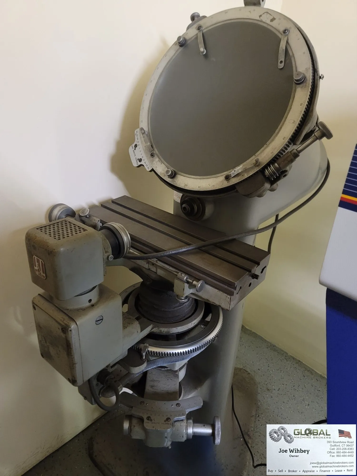 Jones and Lamson PC-14 Optical Comparator Measuring