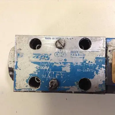USED VICKERS DG4V-3-2AL-M-U-HL7-60