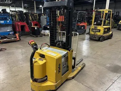 Used 2013 YALE MRW030LE Reach Trucks Illinois US | Somerset Equipment Sales #1546186