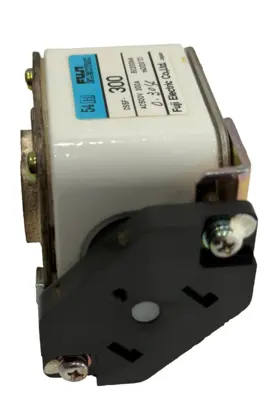 NEW FUJI ELECTRIC CS5F-300 SUPER RAPID FUSE 500V 300A BC200KA