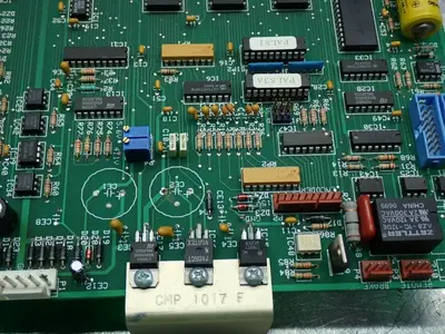 USED HAAS AUTOMATION 323051E