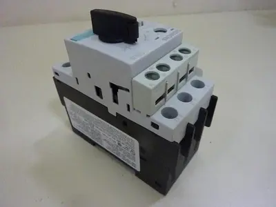 USED SIEMENS 3RV1021-0HA10