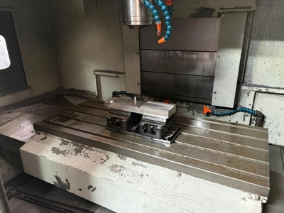 HYUNDAI KIA 4-axis Vertical Machining Centre, in very good used condition
