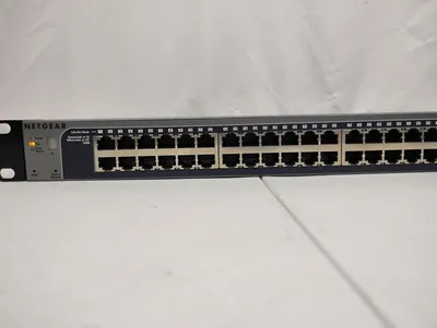 USED Netgear GS752TXS