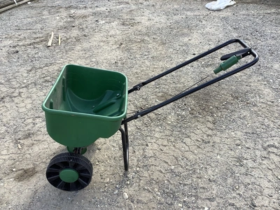 Used _UNKNOWN_ _UNKNOWN_ Broadcast Spreaders Michigan US | Miedema Asset Management Group #1476209