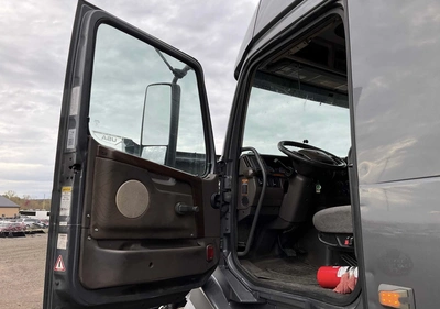 USED 2014 VOLVO VNL 6X4