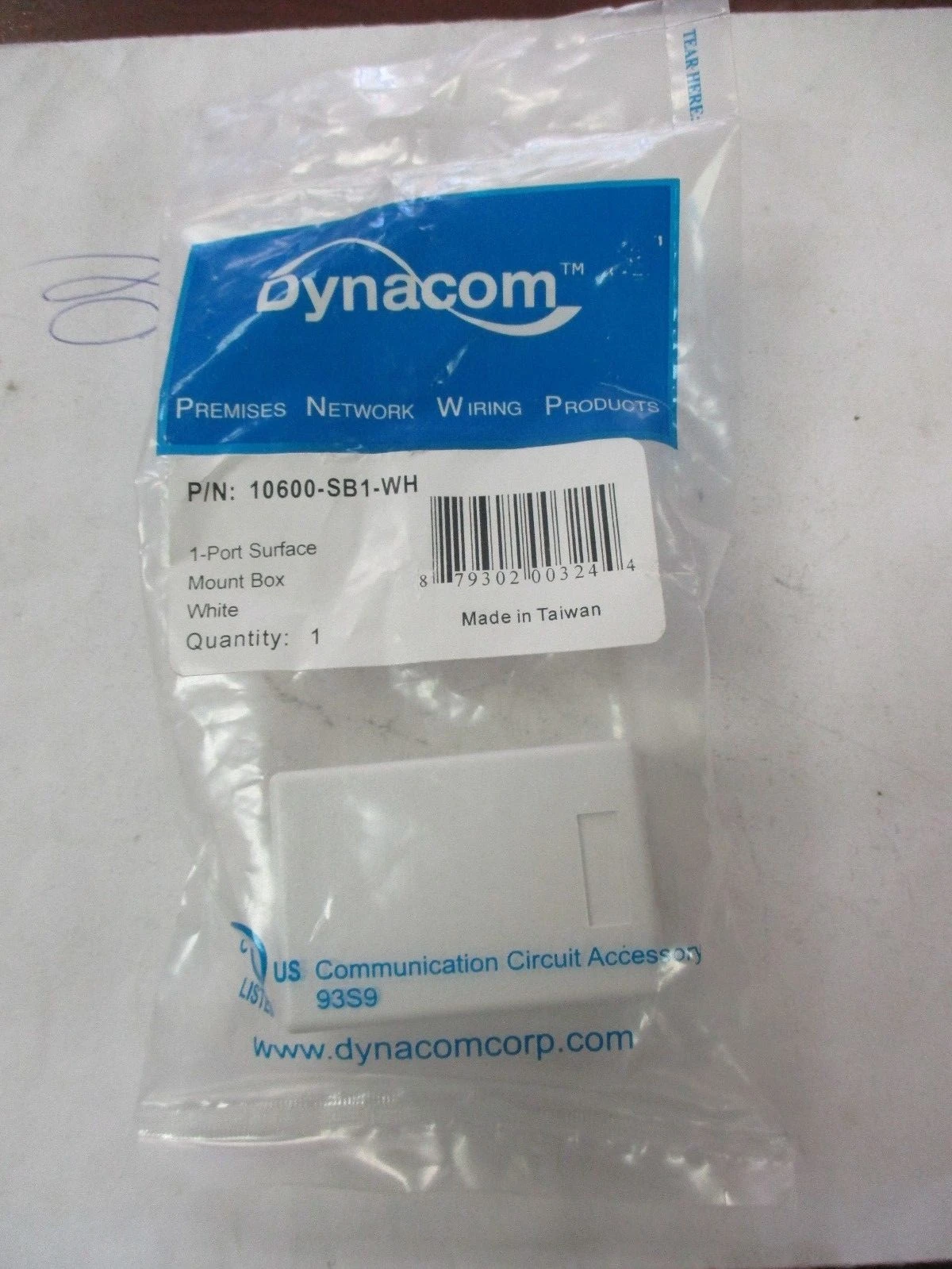 NEW Dynacom 10600-SB1-WH