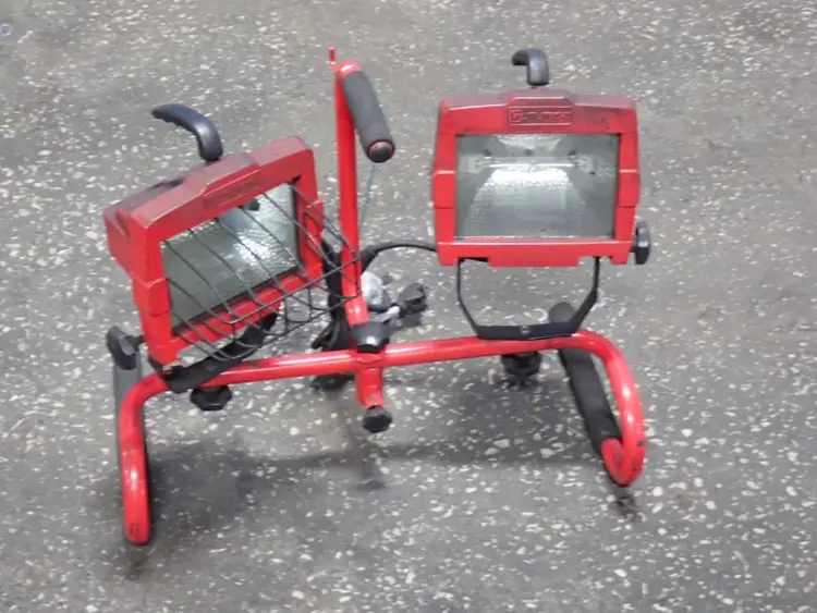 Used UTILITECH _UNKNOWN_ Lighting | HGR 24 #737197