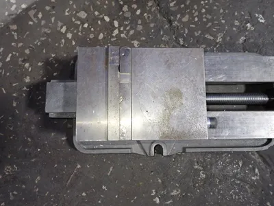 USED KURT MFG CO D675
