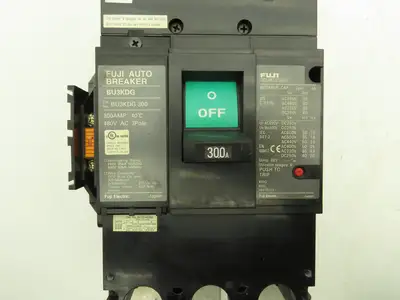 Fuji BU3KDG Circuit Breaker 300A Auto 480V 3 Pole With Through Door Operator