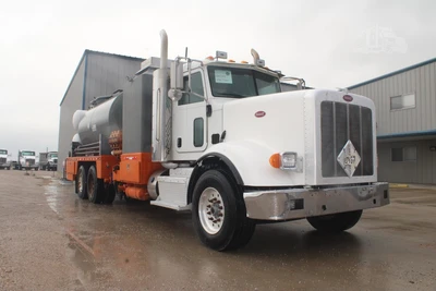 Used 2014 PETERBILT 367 Tanker trucks Texas US | Roll Off Truck World #1491937