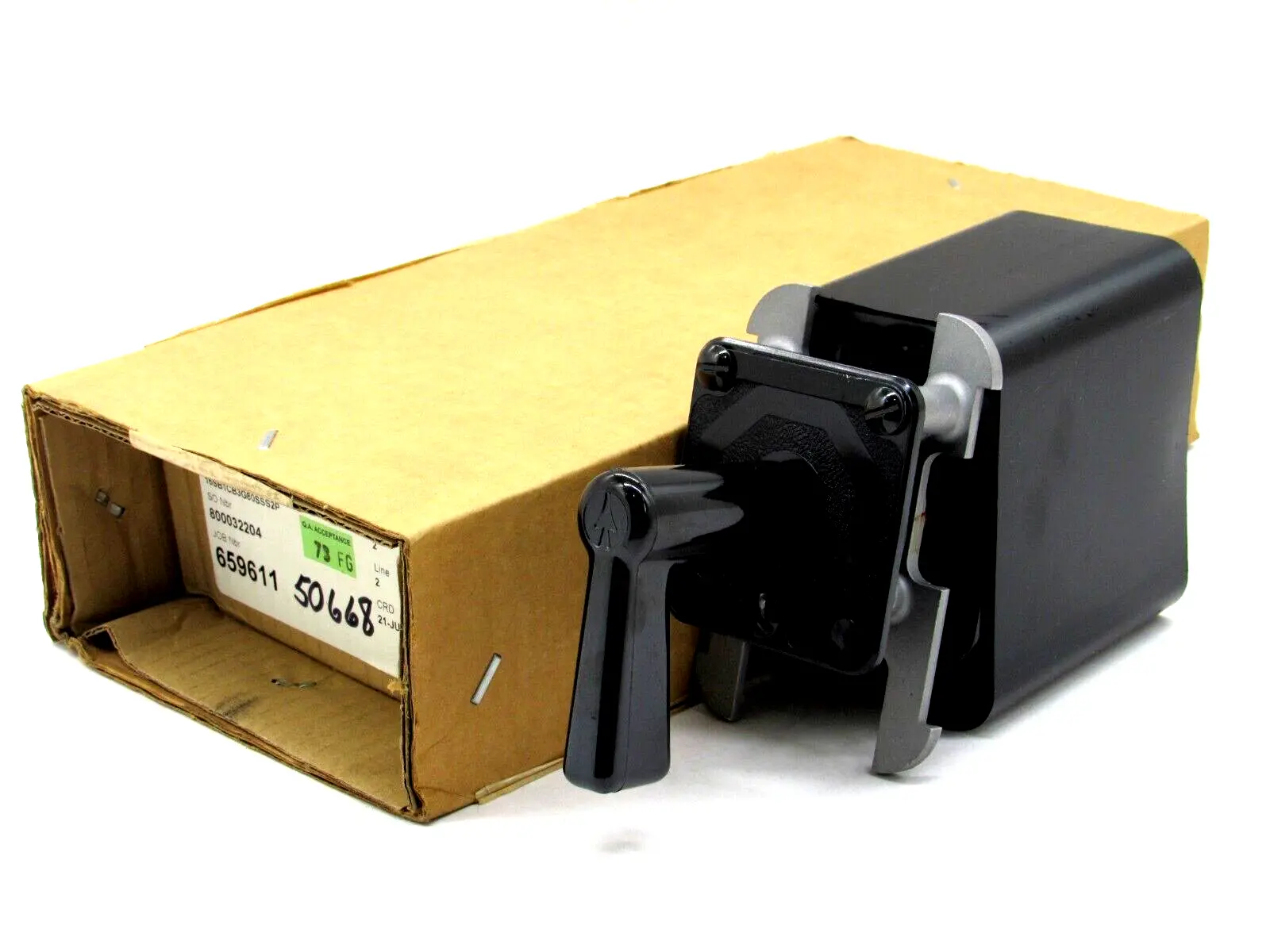 NEW GENERAL ELECTRIC 16SB1CB3G80SSS2P CONTROL SWITCH SB-1
