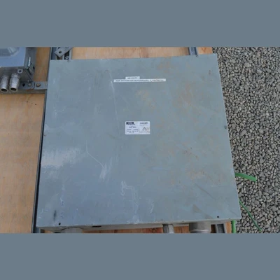 EXM 600 Amp Splitter Box