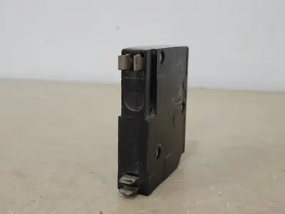 USED SQUARE D QO120