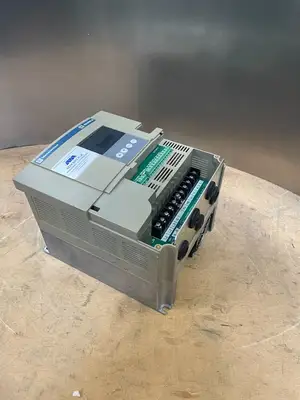 USED Telemecanique Telemecanique Altivar 8 ATV18U72N4