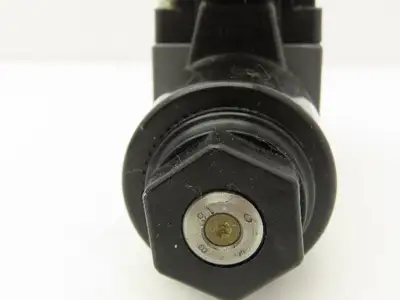 Tokyo Tokimec DG4V-3-2A-M-P7-H-7-54 Directional Control Solenoid Valve 24VDC