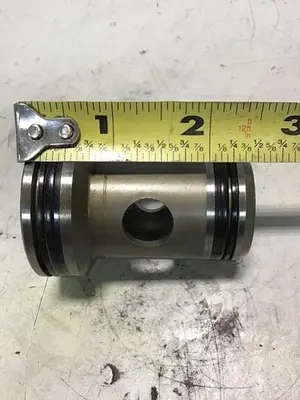 USED VICKERS 25-D10-30