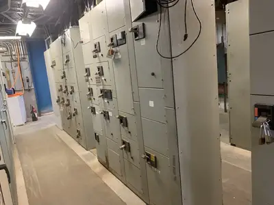 Five Star Double-Sided Motor Control Center (MCC), 600V Max., 1000A, 26 Buckets