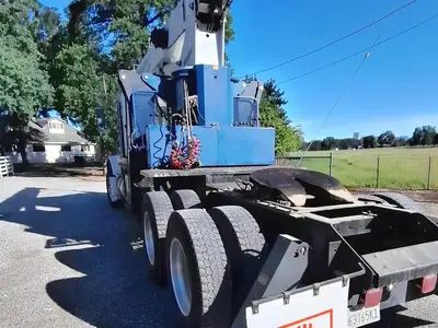 USED 2013 KENWORTH T800