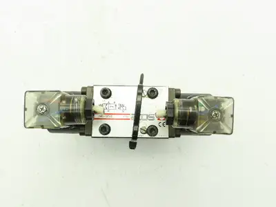 Atos DHU-0710/18 Hydraulic Directional Control Solenoid Stack Valve 3-Pos 110VDC