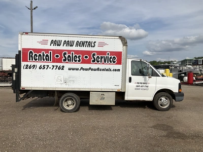 Used 2004 CHEVROLET EXPRESS Box trucks Michigan US | Miedema Asset Management Group #1301464