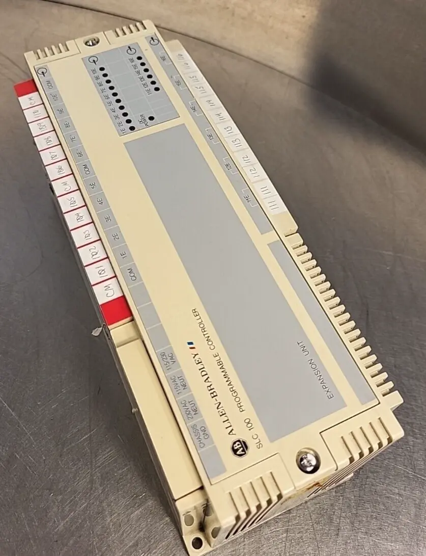 Allen Bradley SLC 100 1745 - E101 Program. Control Ser. A (BIN 4.5.4)