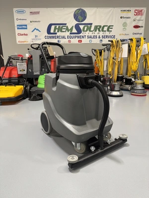 Karcher NT 68/1 Wet Vac with Front Mount Squeegee NEW